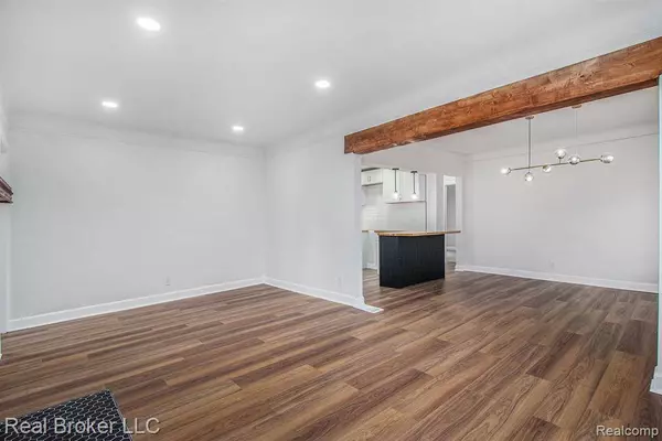 15763 Mansfield Street, Detroit, MI 48227