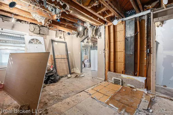 19922 Stahelin Avenue, Detroit, MI 48219