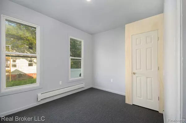 14167 Cedargrove Street, Detroit, MI 48205