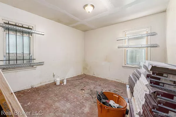 19922 Stahelin Avenue, Detroit, MI 48219