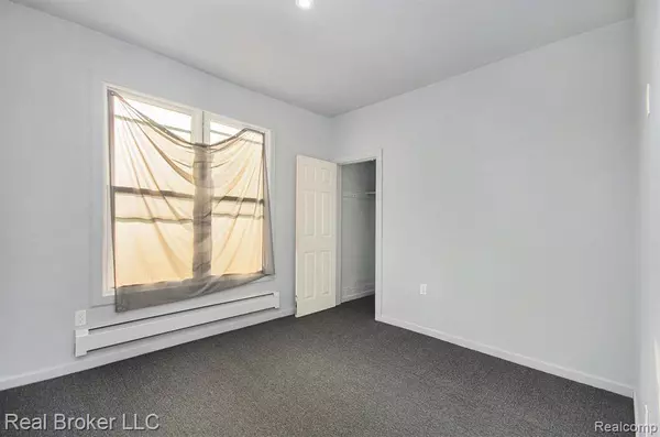 14167 Cedargrove Street, Detroit, MI 48205