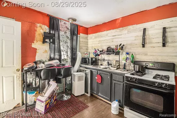 18865 Lamont Street, Detroit, MI 48234