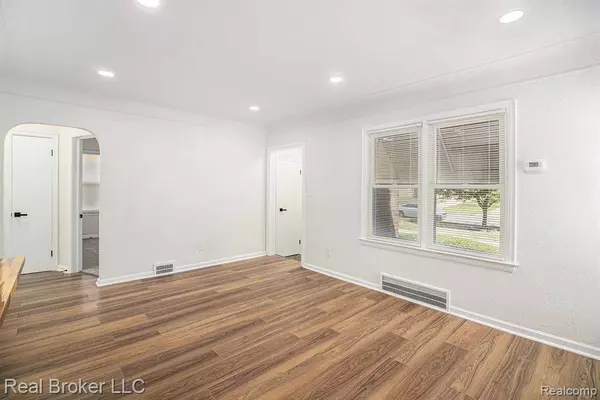 14531 Whitcomb Street, Detroit, MI 48227