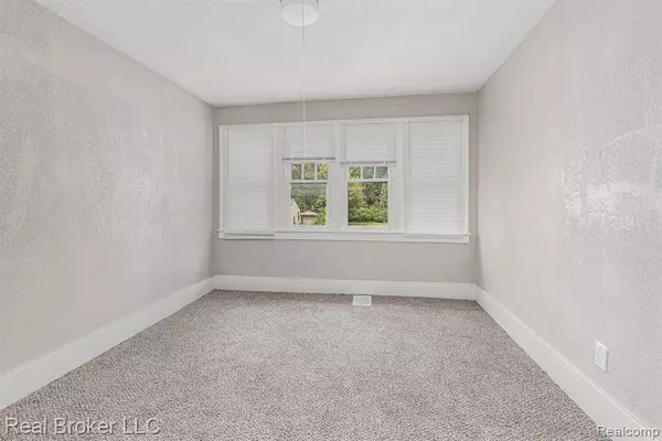 27305 Norfolk Street, Inkster, MI 48141