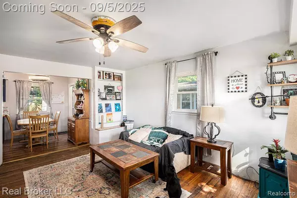 2609 15th Avenue, Port Huron, MI 48060