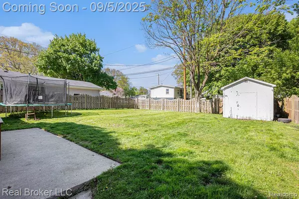 2609 15th Avenue, Port Huron, MI 48060