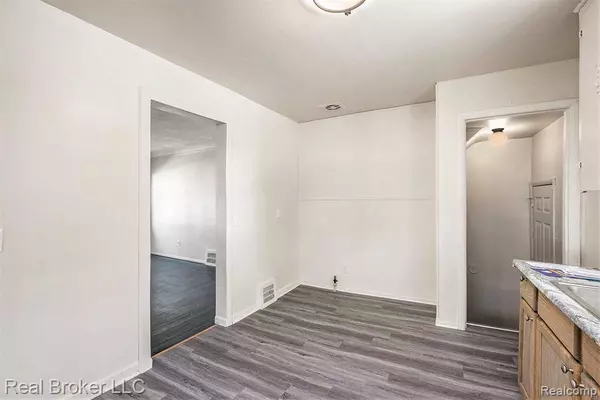 12000 Plainview Avenue, Detroit, MI 48228