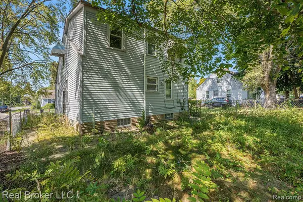 12000 Plainview Avenue, Detroit, MI 48228