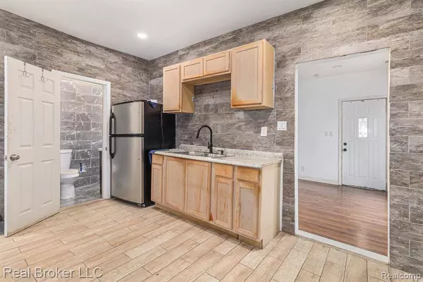 2285-2291 Alice Street, Hamtramck, MI 48212