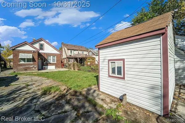 12086 Glenfield Street, Detroit, MI 48213