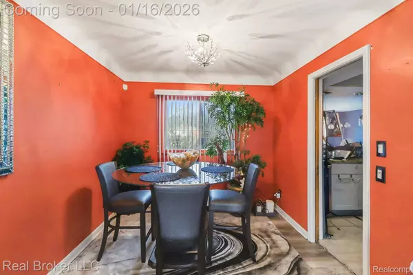 19115 Old Homestead DR, Harper Woods, MI 48225