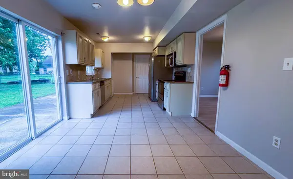 40 MARSHAL LN, Willingboro, NJ 08046