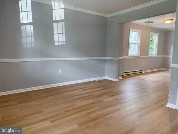 43 CHURCH ST, Mount Holly, NJ 08060