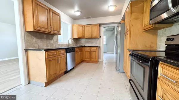 31 ENDERLY LN, Willingboro, NJ 08046