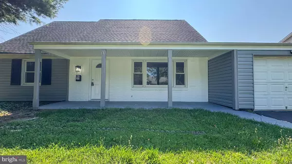 31 ENDERLY LN, Willingboro, NJ 08046