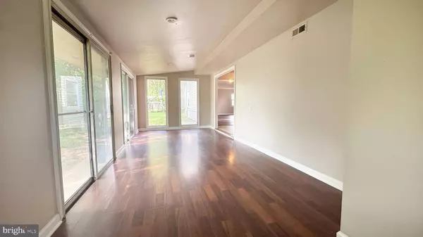 24 EASTERN CT, Willingboro, NJ 08046