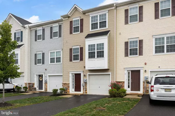 33 IRON GATE RD, Sicklerville, NJ 08081