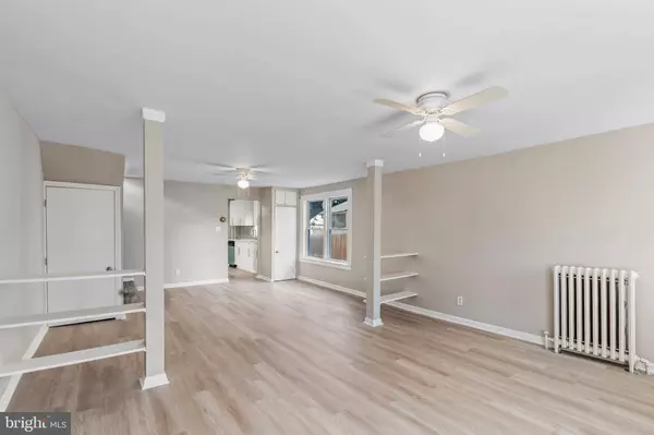 1602 KINGS HWY, Swedesboro, NJ 08085