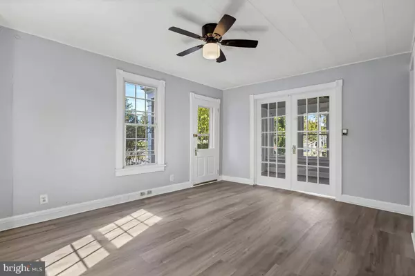 76 WEST AVE, Woodstown, NJ 08098