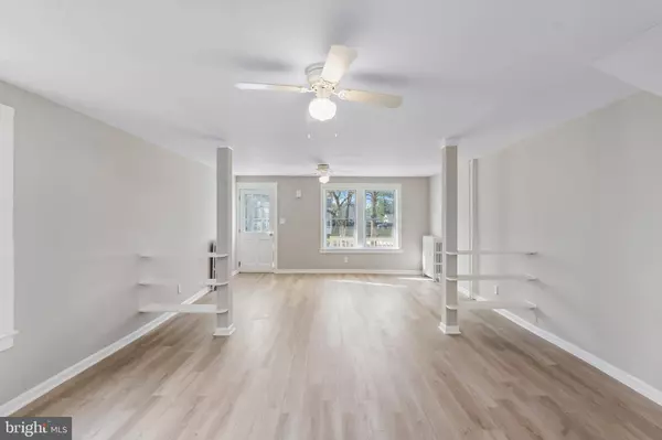 1602 KINGS HWY, Swedesboro, NJ 08085