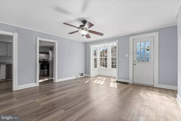 76 WEST AVE, Woodstown, NJ 08098