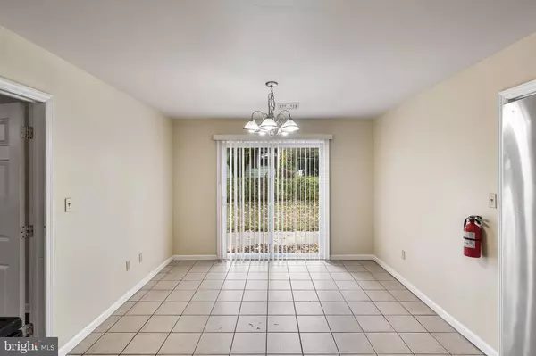 142 HARRINGTON CIR, Willingboro, NJ 08046