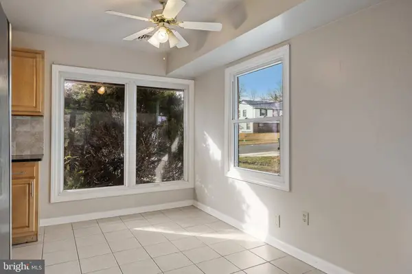 27 MARSHAL LN, Willingboro, NJ 08046