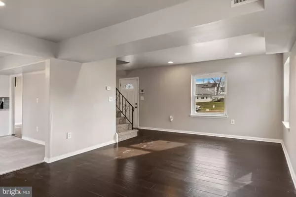 15 MARBLESTONE LN, Willingboro, NJ 08046