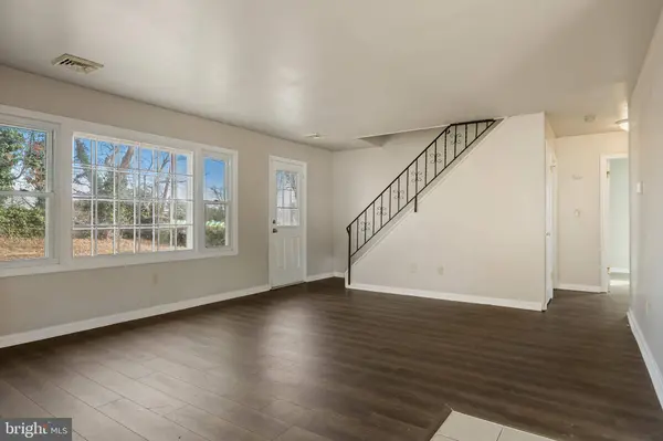 27 MARSHAL LN, Willingboro, NJ 08046