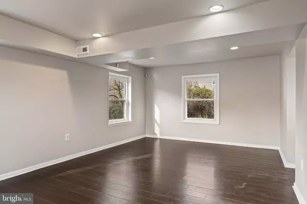 15 MARBLESTONE LN, Willingboro, NJ 08046