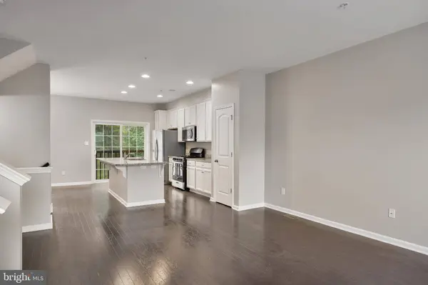 33 IRON GATE RD, Sicklerville, NJ 08081