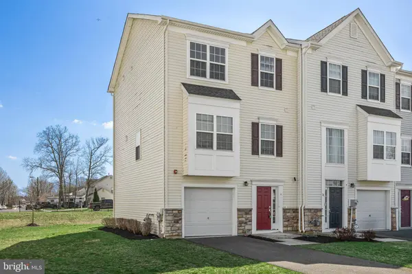 13 IRON GATE RD, Sicklerville, NJ 08081