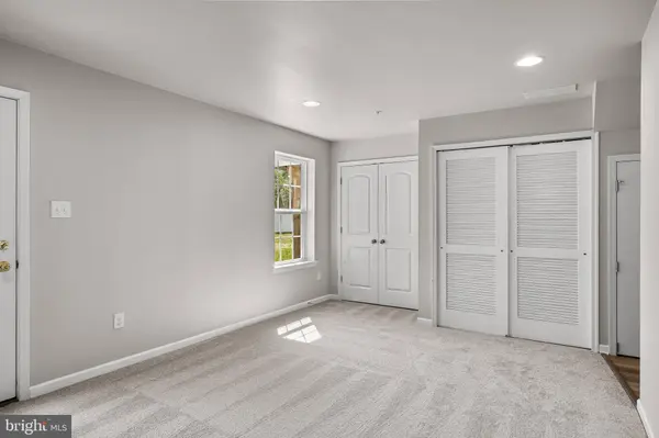 13 IRON GATE RD, Sicklerville, NJ 08081