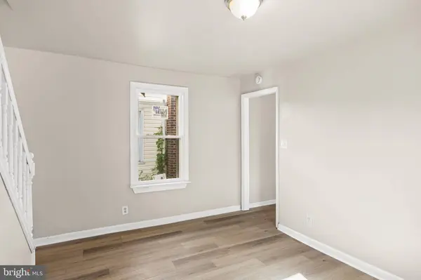 28 W MONROE ST, Paulsboro, NJ 08066