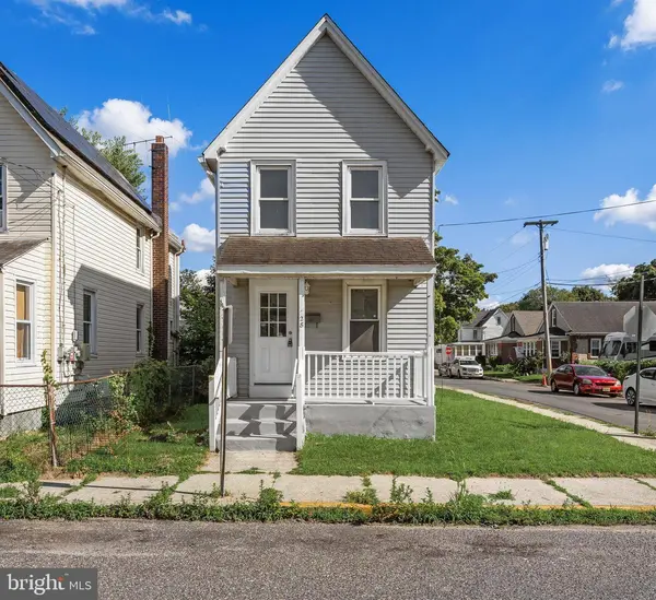 28 W MONROE ST, Paulsboro, NJ 08066