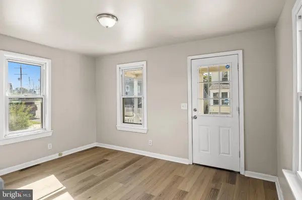 28 W MONROE ST, Paulsboro, NJ 08066