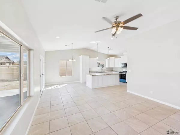 11751 Kofa St, Wellton, AZ 85356