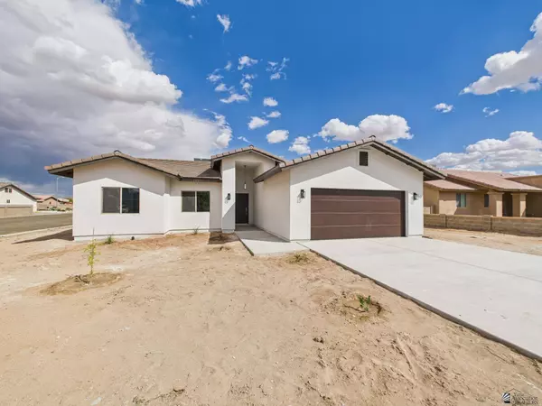 11751 Kofa St, Wellton, AZ 85356