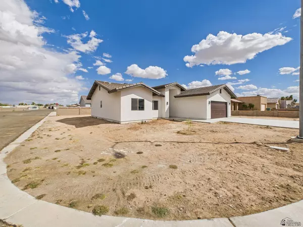 11751 Kofa St, Wellton, AZ 85356