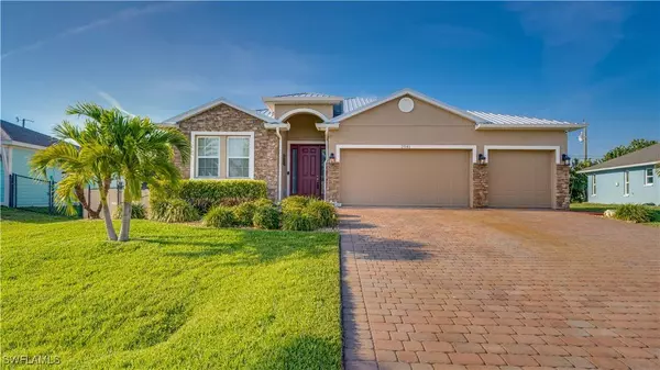 2541 SW 32nd LN, Cape Coral, FL 33914