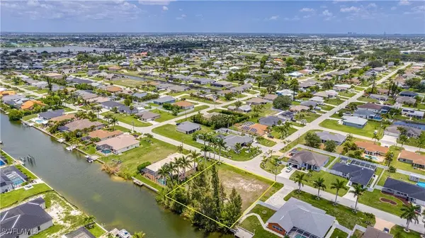 1318 SW 4th AVE, Cape Coral, FL 33991