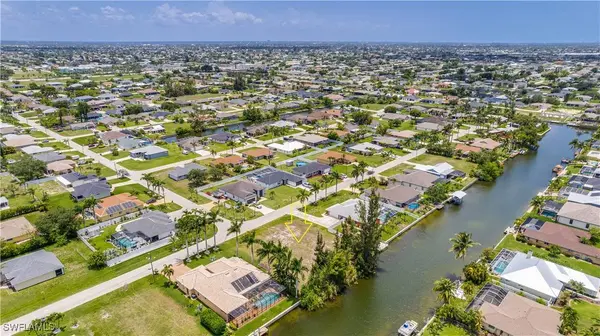 1318 SW 4th AVE, Cape Coral, FL 33991