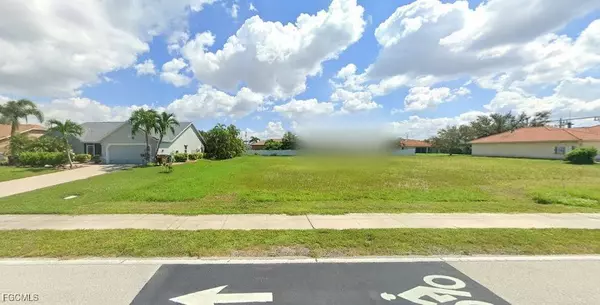 4715 Agualinda BLVD, Cape Coral, FL 33914