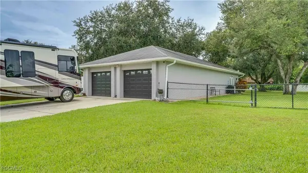 517 Hibiscus AVE, Lehigh Acres, FL 33972