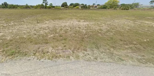 1202 NE 19th PL, Cape Coral, FL 33909