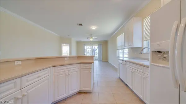 4725 Fairloop RUN, Lehigh Acres, FL 33973