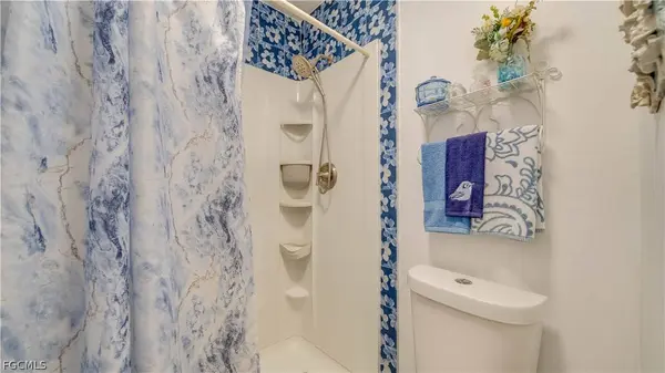 5671 Longleaf DR, North Fort Myers, FL 33917