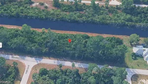 1142 Cumming ST E, Lehigh Acres, FL 33974