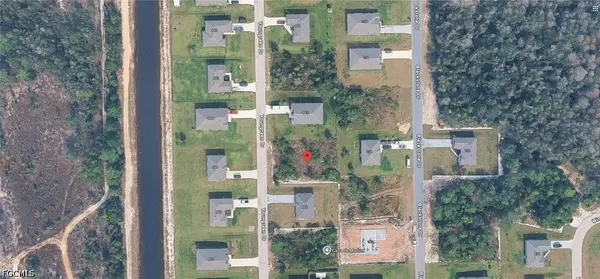 847 Youngreen DR, Fort Myers, FL 33913