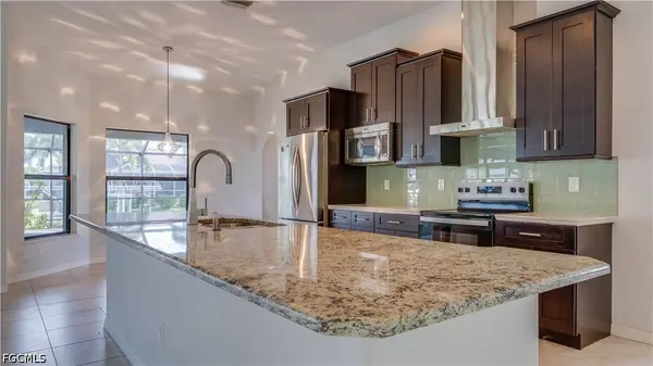 2329 SW 32nd ST, Cape Coral, FL 33914